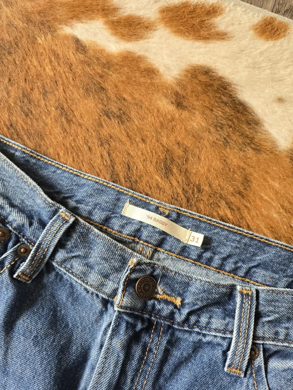 Levi's 94 Baggy Jeans